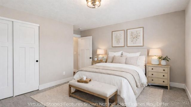 5017 Waterford Lane, Middletown, OH 45042