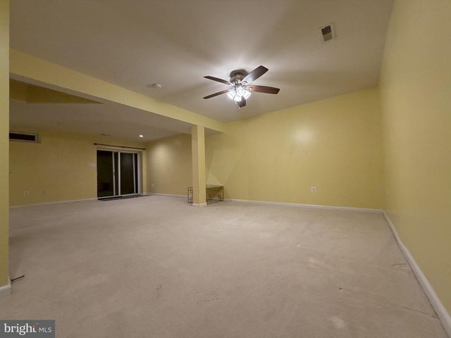 16 E LONE TREE DR, Camden, DE 19934