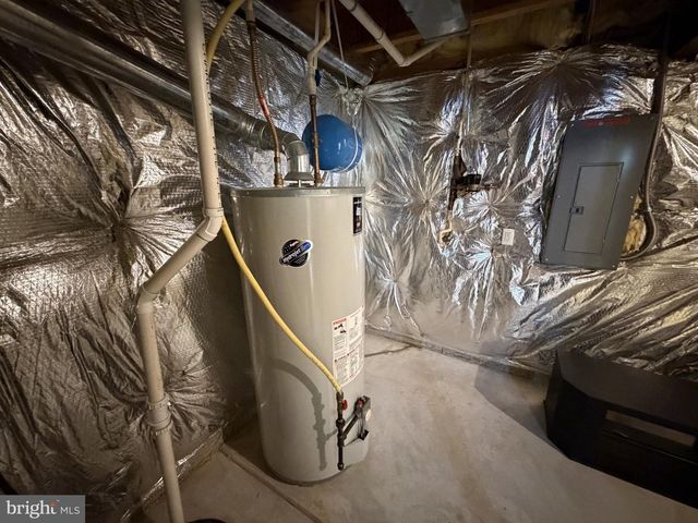 16 E LONE TREE DR, Camden, DE 19934