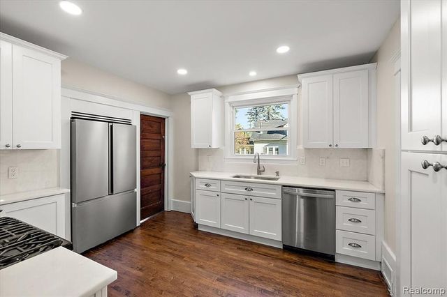 438 N Bailey Street, Romeo, MI 48065