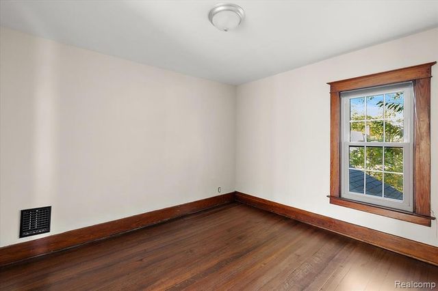 438 N Bailey Street, Romeo, MI 48065