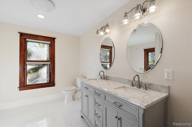 438 N Bailey Street, Romeo, MI 48065