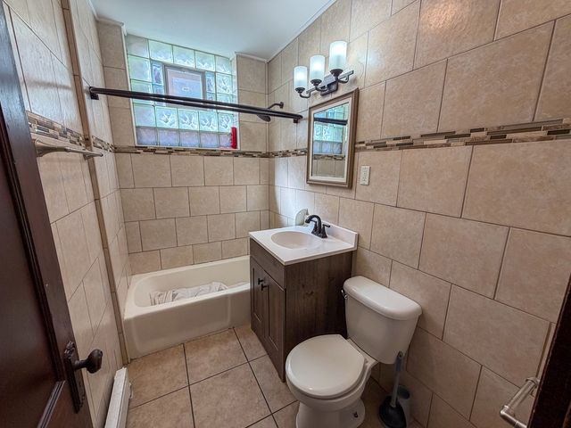 1922 S 57TH Court, Cicero, IL 60804