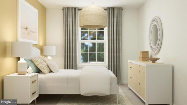 9 OLD SCHOOL HOUSE RD, Sicklerville, NJ 08081