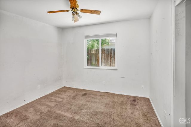 8900 Rollingbay Drive, Bakersfield, CA 93312