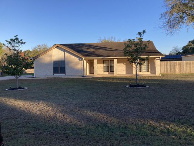 312 Live Oak DR, Mountain City, TX 78610