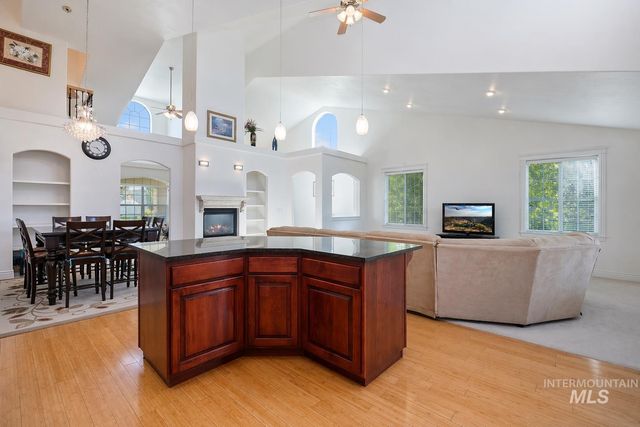 1446 Riverbend Pl, Twin Falls, ID 83301