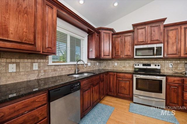 1446 Riverbend Pl, Twin Falls, ID 83301