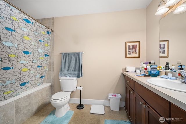 448 Harvest Edge Place, Burlington, WA 98233