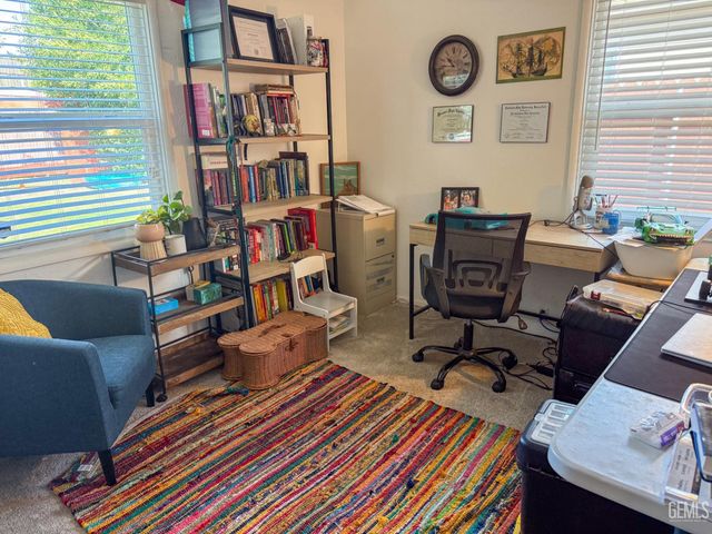 2218 Lindora Street, Bakersfield, CA 93306