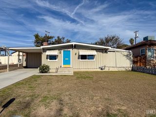 2218 Lindora Street, Bakersfield, CA 93306