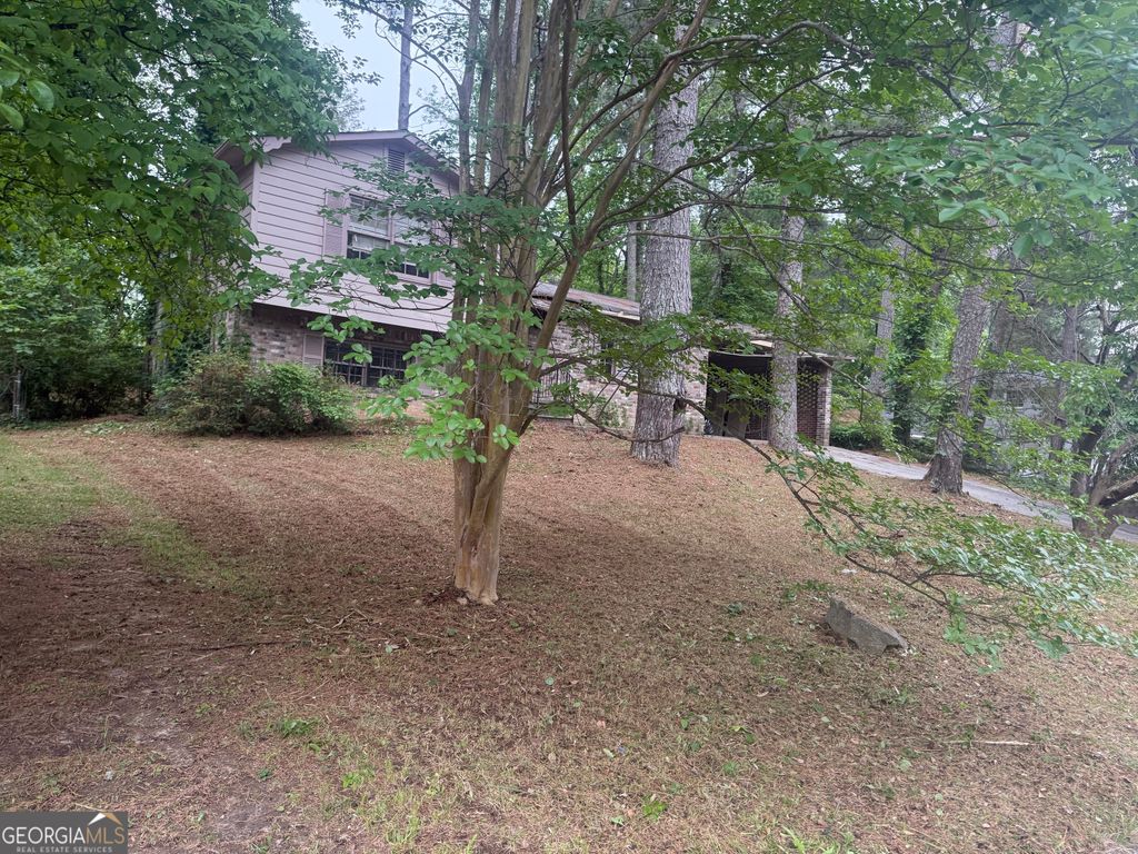2930 Carriage Lane, South Fulton, GA 30349