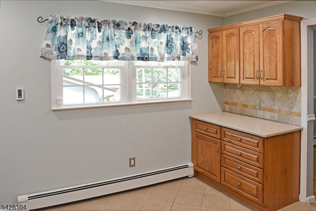 121 Leland Trl, Hopatcong Boro, NJ 07843 — photo 5