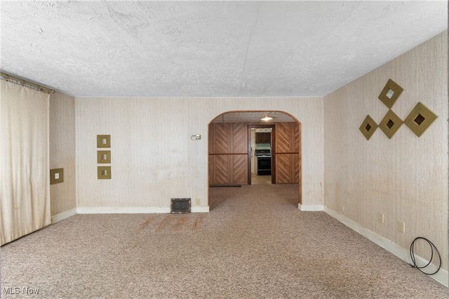 313 Southeast Avenue, Tallmadge, OH 44278