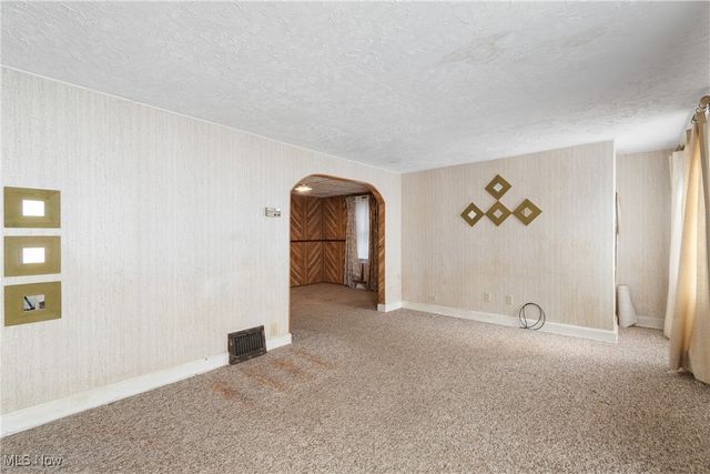 313 Southeast Avenue, Tallmadge, OH 44278