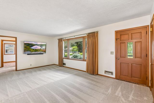 715 108th Lane NW, Coon Rapids, MN 55448