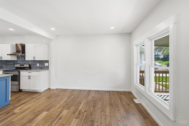 3352 Bevis Avenue, Cincinnati, OH 45207