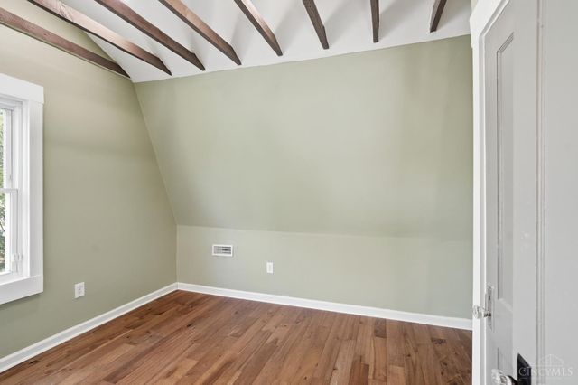 3352 Bevis Avenue, Cincinnati, OH 45207
