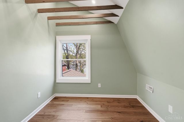 3352 Bevis Avenue, Cincinnati, OH 45207