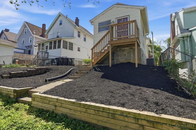 3352 Bevis Avenue, Cincinnati, OH 45207
