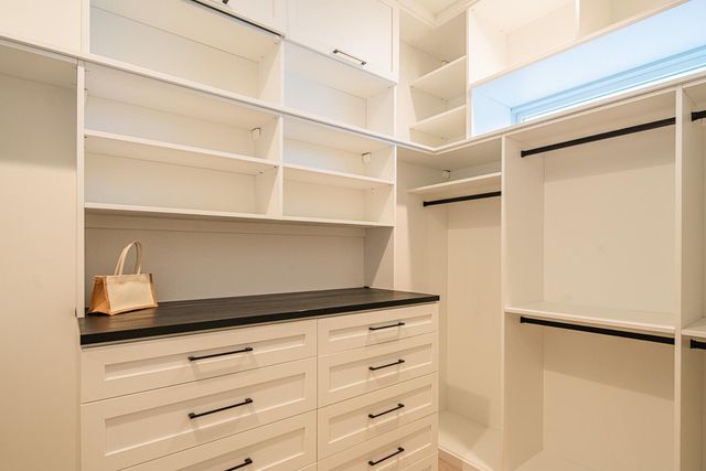 3850 E Crittenden Lane, Phoenix, AZ 85018