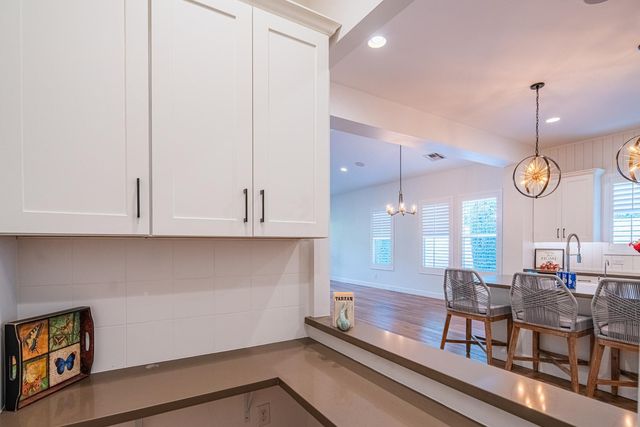 3850 E Crittenden Lane, Phoenix, AZ 85018