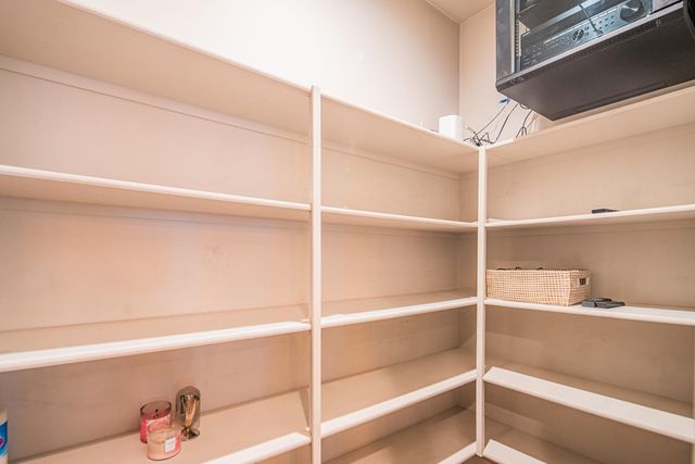 3850 E Crittenden Lane, Phoenix, AZ 85018