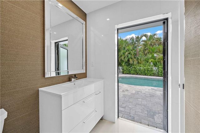 2201 Intracoastal Dr, Fort Lauderdale, FL 33305