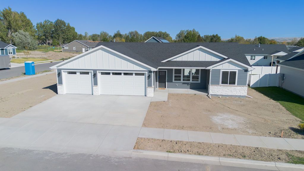 1025 Jenea Drive, Laurel, MT 59044