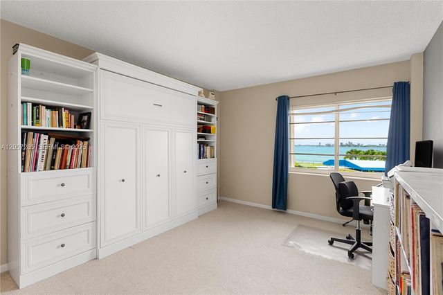 1700 NE 105th Street 214, Miami Shores, FL 33138