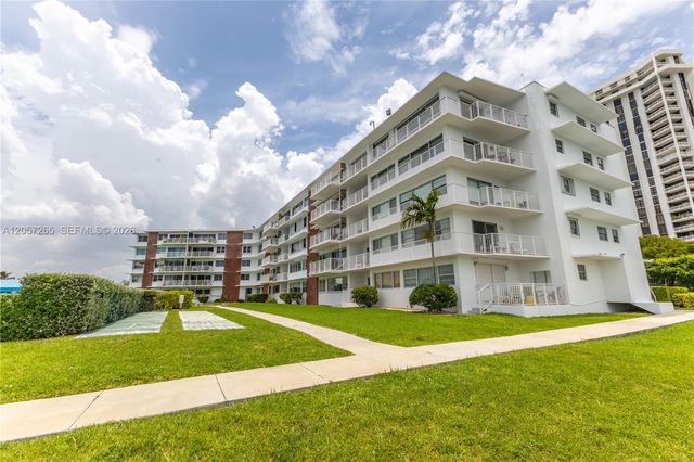 1700 NE 105th Street 214, Miami Shores, FL 33138