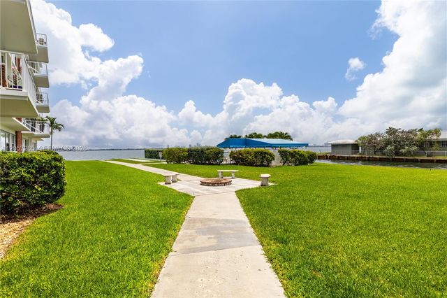 1700 NE 105th Street 214, Miami Shores, FL 33138