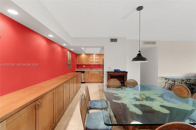 1700 NE 105th Street 214, Miami Shores, FL 33138