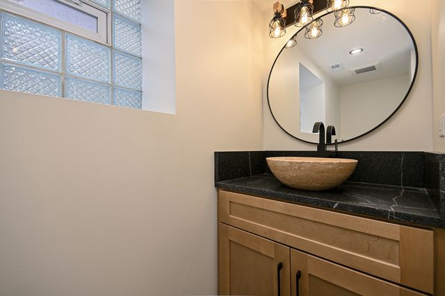 6212 S Mulligan Avenue, Chicago, IL 60638