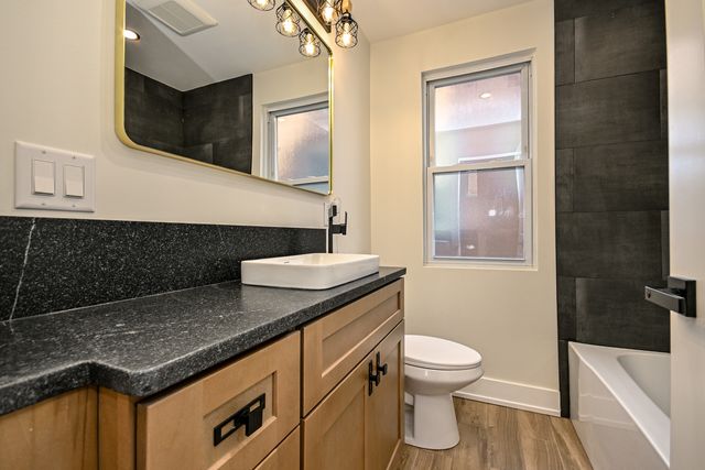 6212 S Mulligan Avenue, Chicago, IL 60638