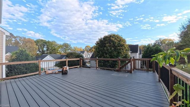 1600 Lakefield Drive, Clemmons, NC 27012