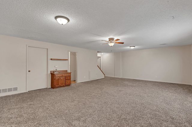 903 E Stetson Cir, Maize, KS 67101