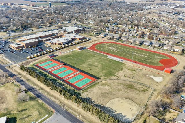 903 E Stetson Cir, Maize, KS 67101