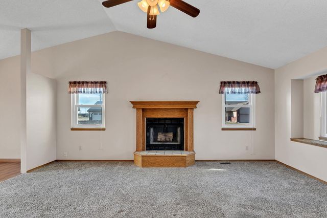 903 E Stetson Cir, Maize, KS 67101