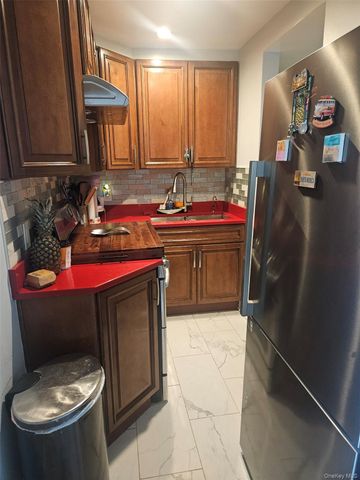 250 North Broadway LB2, Yonkers, NY 10701