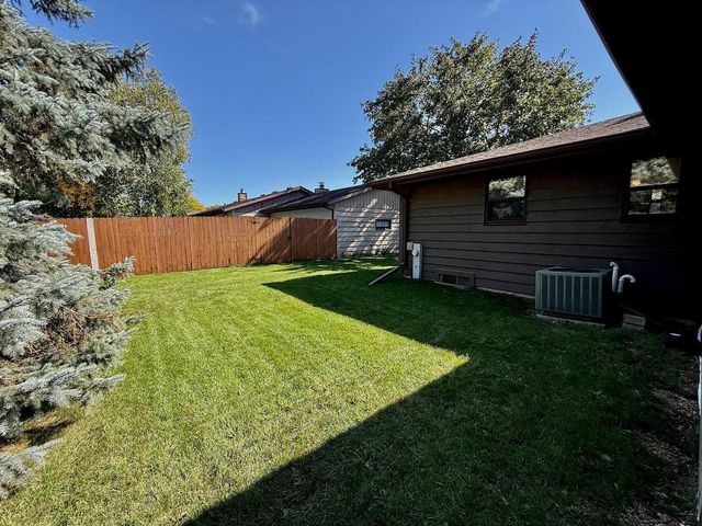 4720 W SUNFLOWER ROAD, Grand Chute, WI 54914