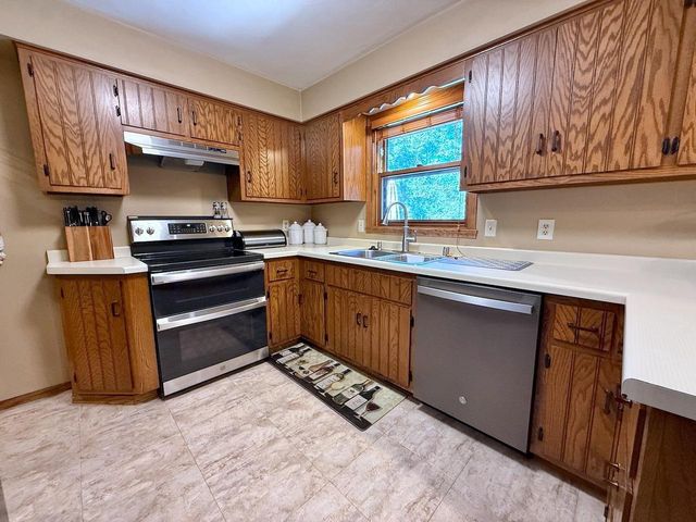 4720 W SUNFLOWER ROAD, Grand Chute, WI 54914