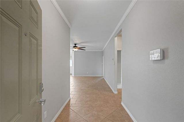 6815 Fox Hill Dr, Corpus Christi, TX 78413