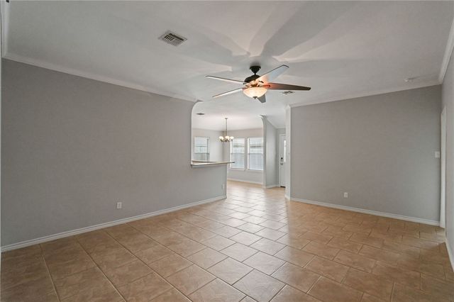 6815 Fox Hill Dr, Corpus Christi, TX 78413