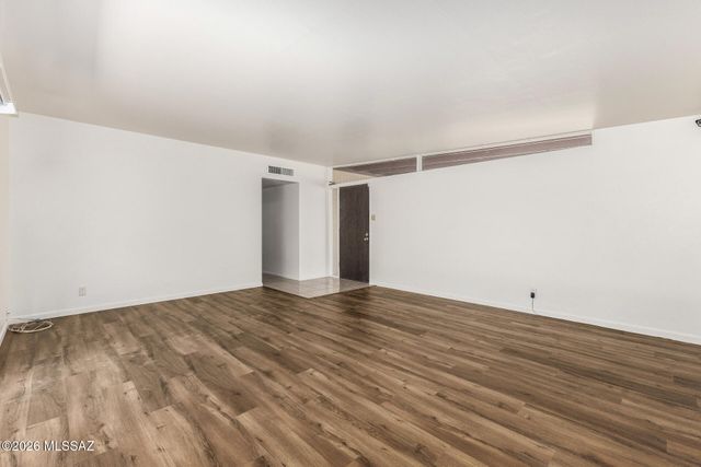 6902 E Kingston Drive, Tucson, AZ 85710