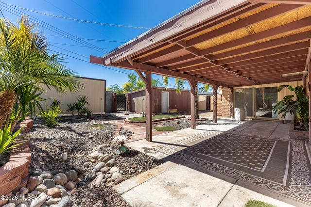 6902 E Kingston Drive, Tucson, AZ 85710
