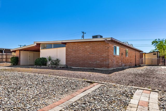 6902 E Kingston Drive, Tucson, AZ 85710