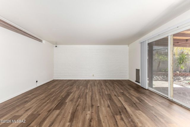 6902 E Kingston Drive, Tucson, AZ 85710