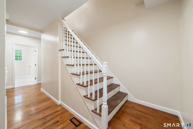 6 El Toro Drive, Bristol, CT 06010