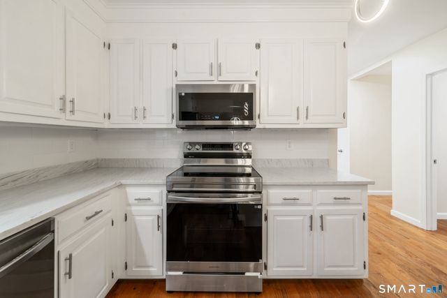 6 El Toro Drive, Bristol, CT 06010